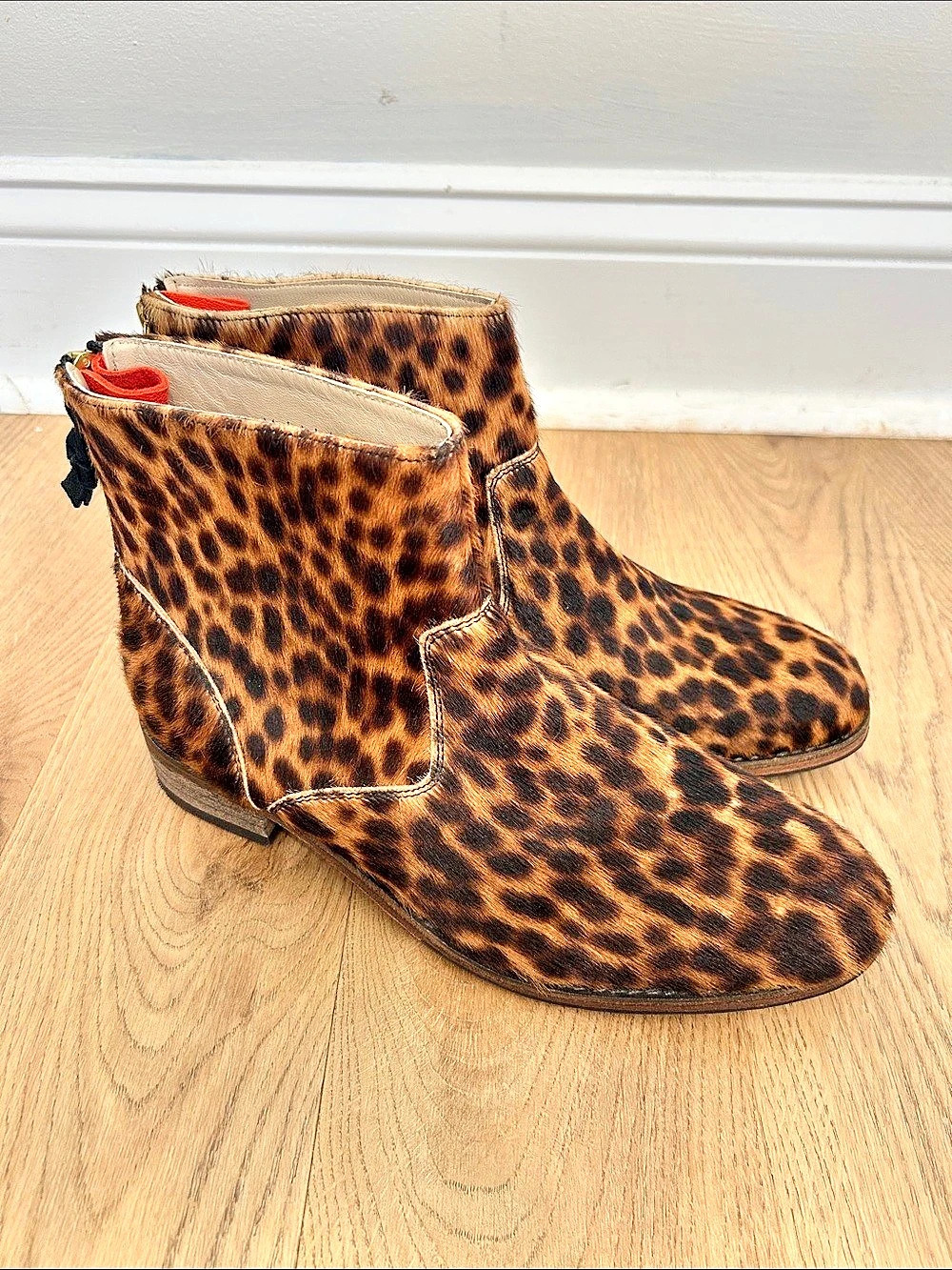 Boden Leopard Calf Hair Back Zip Ankle Boots Size EU 39 Leather NWOT